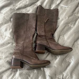 Latigo brown boots
